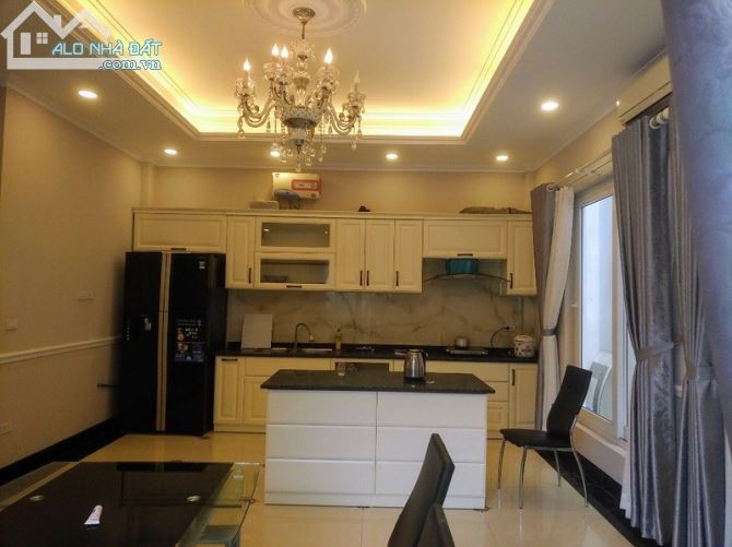 Bán nhà 5 tầng phố Pháo Đài Láng, Nội thất Gỗ Lim, Ô tô đỗ cách nhà 15m, giá 4,3 tỷ - 2
