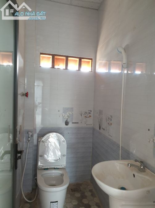 Chính chủ cần bán nhà gần chợ BÌNH CHÁNH, TPHCM, dt 3,5x10, 5 x20 sổ hồng riêng, mới 100% - 3
