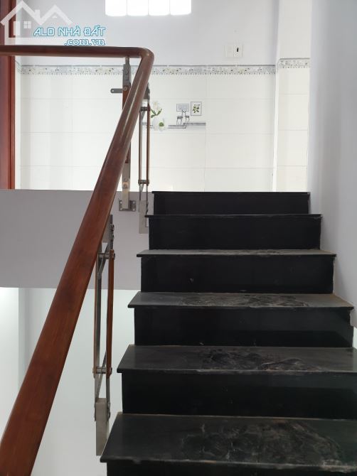 Chính chủ cần bán nhà gần chợ BÌNH CHÁNH, TPHCM, dt 3,5x10, 5 x20 sổ hồng riêng, mới 100% - 5