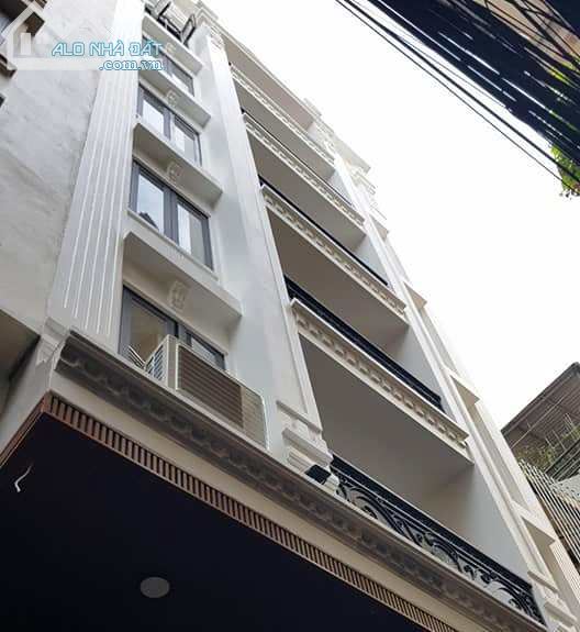 Siêu phẩm lô góc Hoàng Cầu 9 tầng thang máy - kinh doanh đắc địa MS88