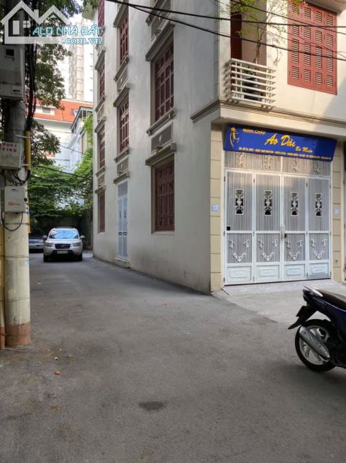 Cần bán gấp nhà 4 tầng Ô tô đỗ cửa phố Phạm Ngọc Thạch 50m2 Mt 4m giá 8 tỷ 100tr - 1