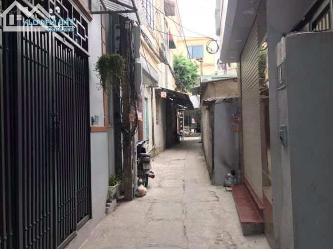 Nhà đẹp, phố Lê Thanh Nghị, gần BV Bạch Mai, 48m, x4 tầng, Mt 4,6m, giá 5 tỷ 600