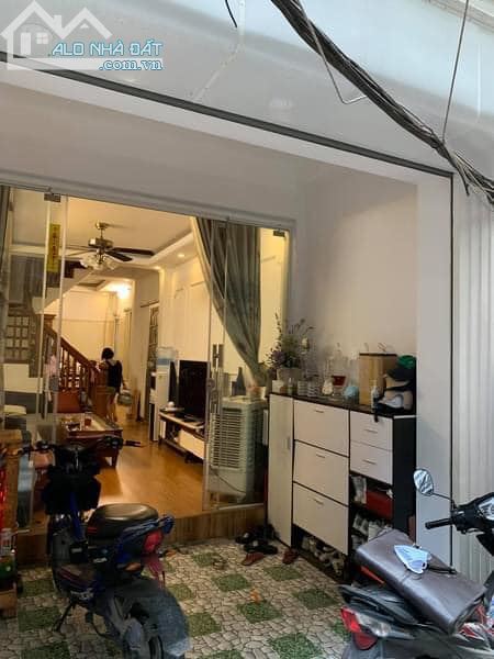 Nhà đẹp, phố Lê Thanh Nghị, gần BV Bạch Mai, 48m, x4 tầng, Mt 4,6m, giá 5 tỷ 600 - 1
