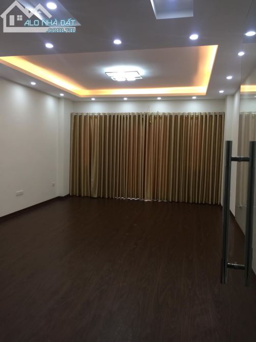 Chỉ nhỉnh 12 có nhà mặt phố Bà Triệu, Hà Đông 80m2 MT 7m, 2 thoáng, KINH DOANH VÔ ĐỊCH - 1