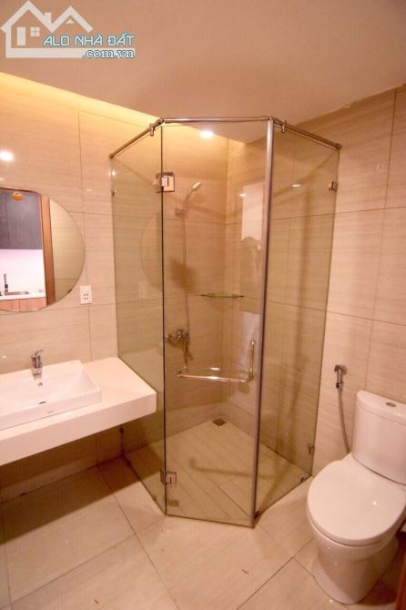 Bán khách sạn 3 sao mặt phố Triệu Việt Vương, 240m2, 45 phòng kinh doanh - 2