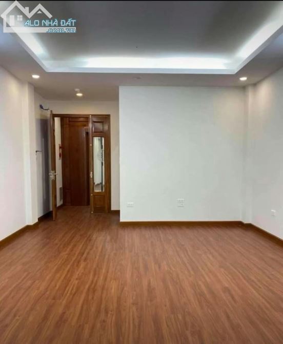Bán nhà khu phân lô 5 tầng ô tô đỗ cửa phố Hoàng Ngân, Dt 56m2 x5 tầng giá 7,6 tỷ - 2