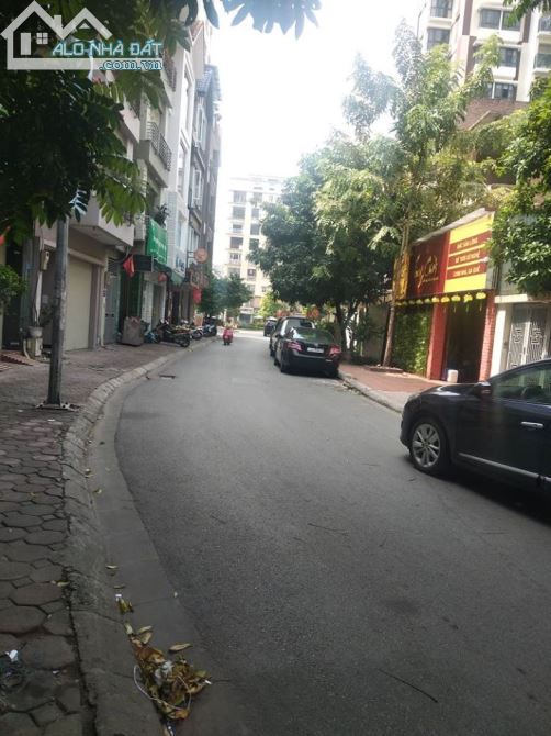 Cách Hồ 30m. Bán Biệt Thự Phân lô Võng Thị 145m x 3 tầng Mtien 11m giá 24.5 tỷ - 1