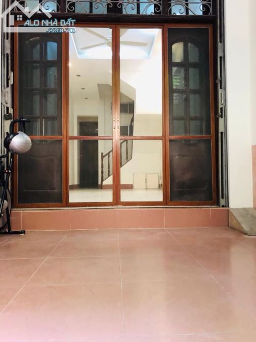 Bán nhà đẹp giá rẻ phố Tây Sơn, Quận Đống Đa, 41m2 x 4 tầng, giá 3,7 tỷ - 2