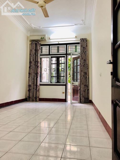 Bán nhà đẹp giá rẻ phố Tây Sơn, Quận Đống Đa, 41m2 x 4 tầng, giá 3,7 tỷ - 3