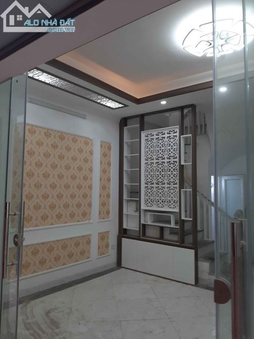 Bán nhà ngõ 10 phô Láng Hạ Dt 38m2 x4 tầng, Mt 4m, giá 5,4 tỷ