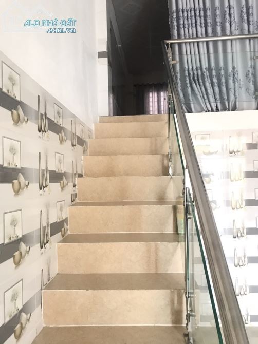 Bán gấp nhà gần UBND Thuận Giao Thuận An 1 trệt 1 lững sổ riêng giá rẻ nhất khu vực,SHR - 2