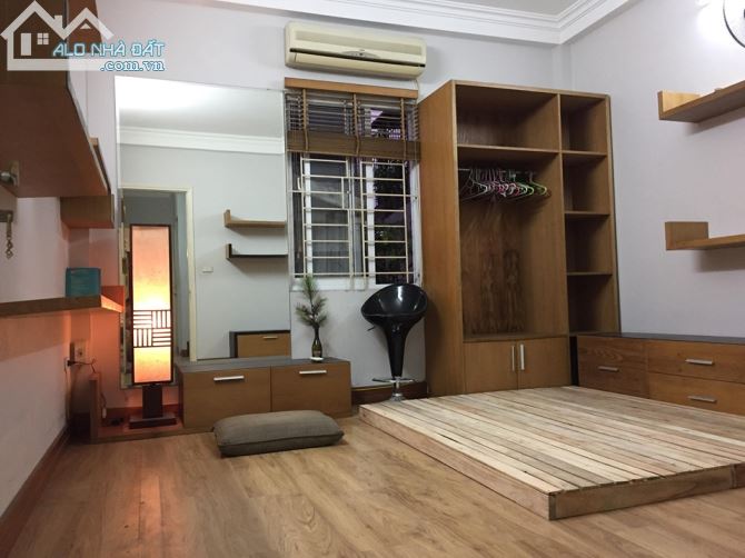 Bán nhà 4 tầng ô tô đỗ cửa phố Chùa Bộc,Dt 46m2 Mt 4m, giá 8,8 tỷ, - 1