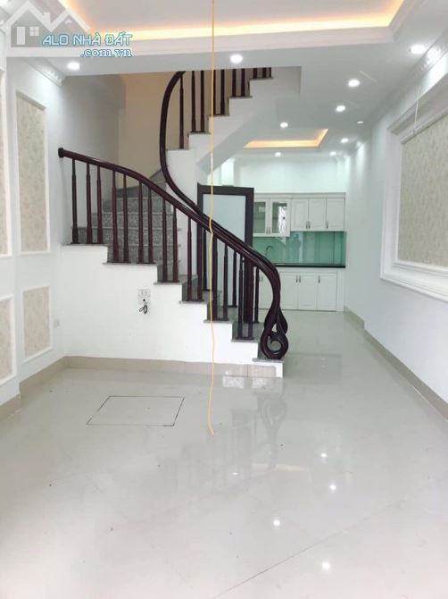 Nhà Ngõ 58 Vũ Trọng Phụng Dt 46m2 x4 tầng Mt 4m giá 6,2 tỷ