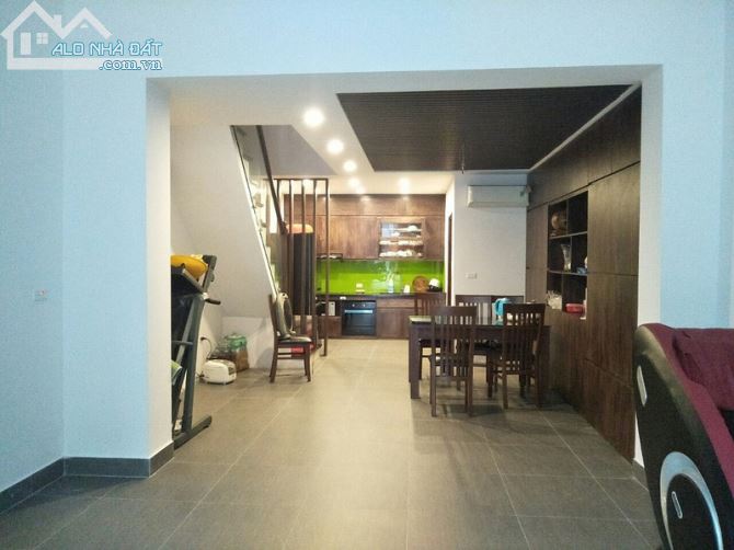 Bán nhà 6 tầng Dt 48m2 đường Nguyễn Huy Tưởng, Ngõ Ô tô, giá chỉ 6 tỷ - 1