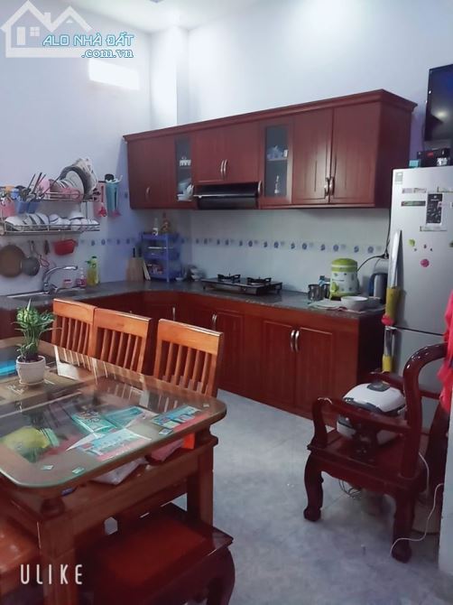 Bán nhà phố Tân Mai, ô tô đỗ cửa 30m2 x4 tầng giá chỉ hơn 3 tỷ