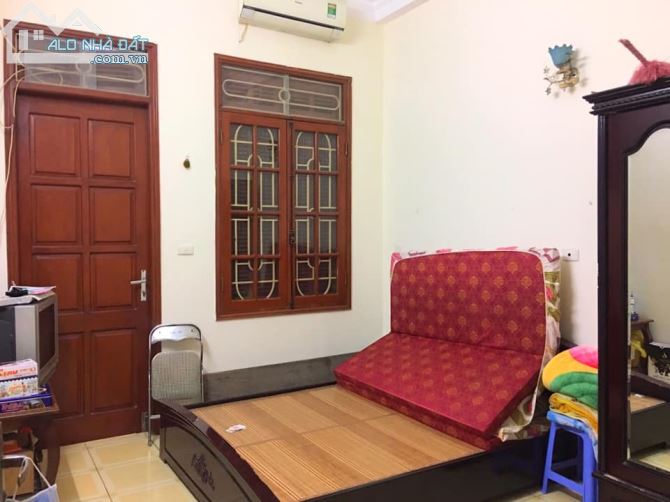 BÁN NHÀ MẶT PHỐ ĐƯỜNG LÁNG  KINH DOANH, DT: 60M2 7T  MT:6M GIÁ 15,5TỶ.