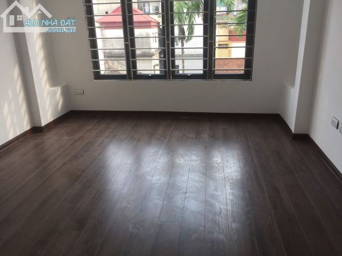 Bán nhà cực đẹp phố Chùa Bộc 45m2 x4 tầng Mt 4m giá chỉ 5 tỷ 500tr - 4