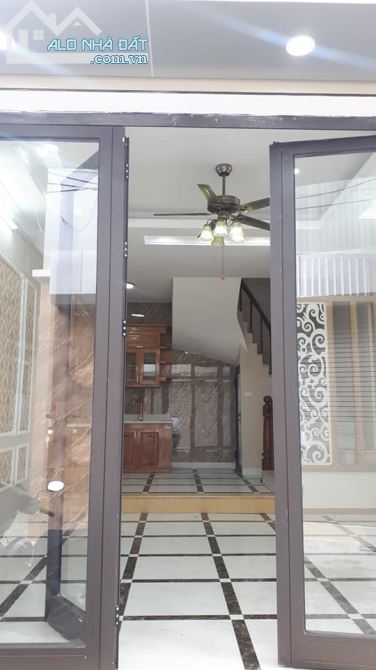 Bán nhà 4 tầng ngõ 167 Hào Nam, gần Ga Cát Linh, 45m2 giá chỉ hơn 4 tỷ - 2