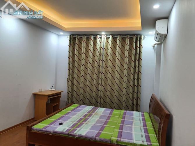 Bán nhà 4 tầng phố Hoàng Cầu Dt 35m2 gần ngã tư Ô chơ Dừa, giá 3 tỷ 600tr - 4