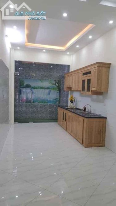Bán nhà phân lô giảng viên HV Ngân Hàng ngõ 12 Chùa Bộc 46m x4 tầng giá 5,5 tỷ - 2