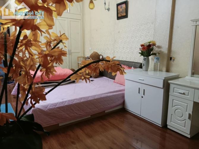 Bán nhà 4 tầng Tân Mai, Hoàng Mai, giá chỉ 3,7 tỷ, gần Tòa nhà Hòa Phát - 1