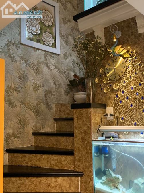Nhà xinh lung linh, Trung tâm quận 3, 1 trệt 3 lầu, Hẻm xe hơi chỉ 6,5 tỷ - 1