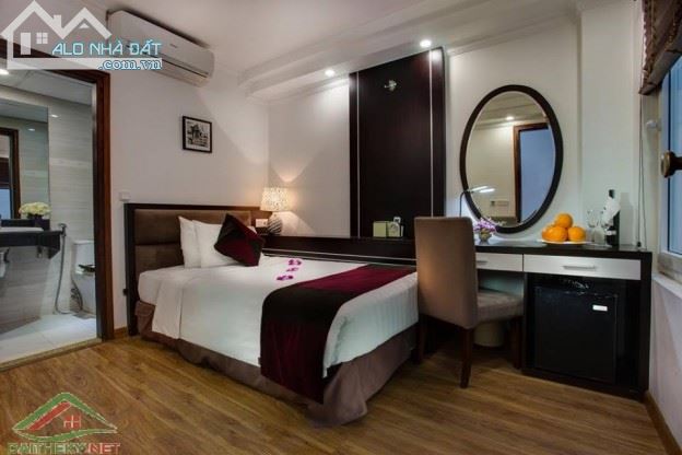 Bán nhà mặt phố Nhật Chiêu, mặt Hồ Tây, Kinh Doanh, DT: 220m2 x 5T, MT: 9.3m, chỉ 105.8 tỷ - 2