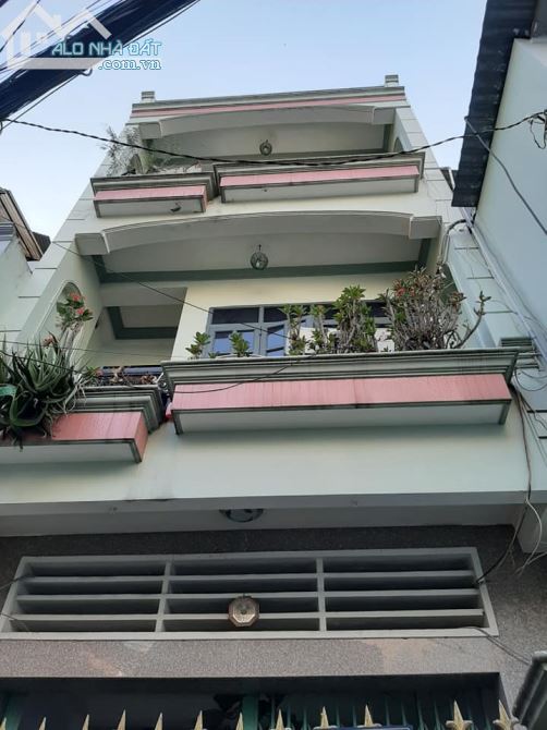 Quận 10, hẻm 6m, ở, kinh doanh, khu cán bộ , 45m2, 8 tỷ.
