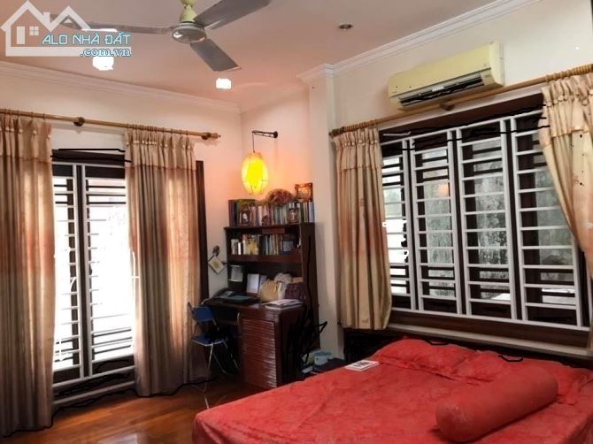 Cần bán gấp nhà MẶT PHỐ HOÀNG CẦU 86m2, 6T, MT 6m 15.5tỷ đường trước nhà rộng 10m - 3