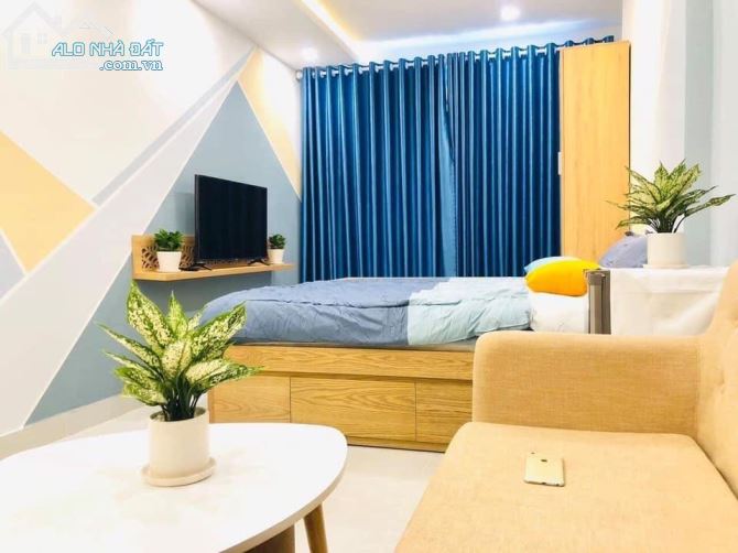 Bán gấp nhà MT Quang Trung, phường 11, DT 8x30m, 3 tầng, ĐCT 210 triệu, giá 49.99 tỷ