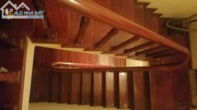 Bán nhà 4 tầng Dt 52m2 phố Trung Kính, cầu Giấy,, giá chỉ 4 tỷ 900tr - 2