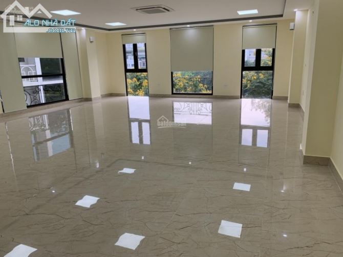 CHO THUÊ VĂN PHÒNG DT 100M2 NỘI THẤT GÍA CHỈ 15tr/th.