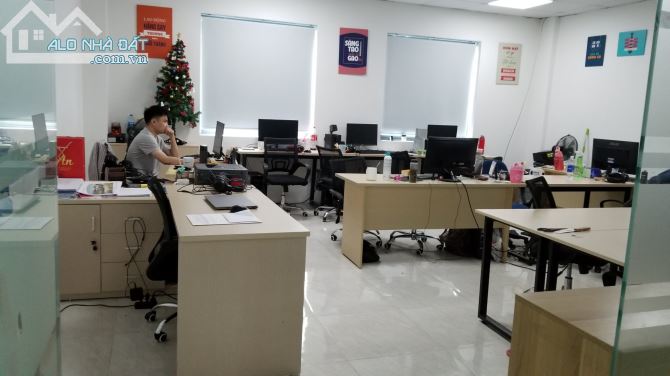 Cho Thuê Văn Phòng Tôn Thất Thuyết-Cầu GiấyTòa OFFICE Chuyên Nghiệp DT 240M2 Gía 40,5tr/th - 2