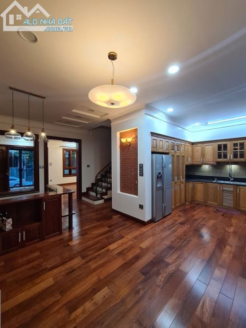 Bán Biệt thự Hapulico Nguyễn Huy Tưởng, Thanh Xuân. 141m2 x 4T x MT 9m. Đẳng cấp 5 sao.