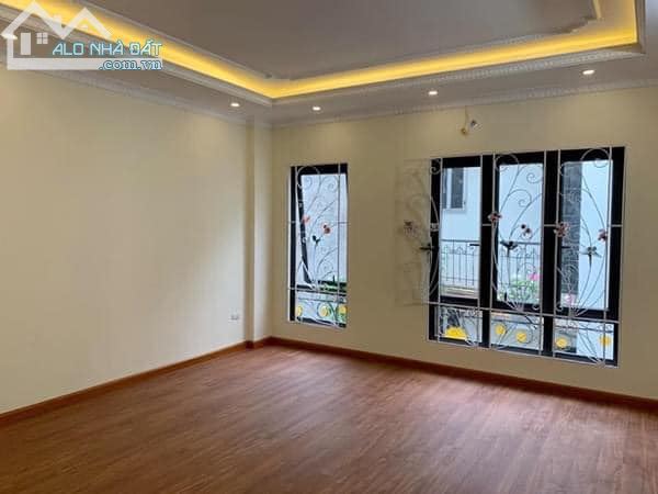 Bán nhà ngõ 15 phố Cảm Hội Dt 48m2 x 5tầng - giá.4 tỷ 700tr - 1