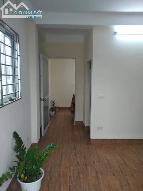 Nhà ở Văn Quán, Hà Đông, cách đg Trần Phú 100m, Ôtô đỗ cửa. DT38m2x5T, MT 4.2m Giá 4.05 tỉ - 2