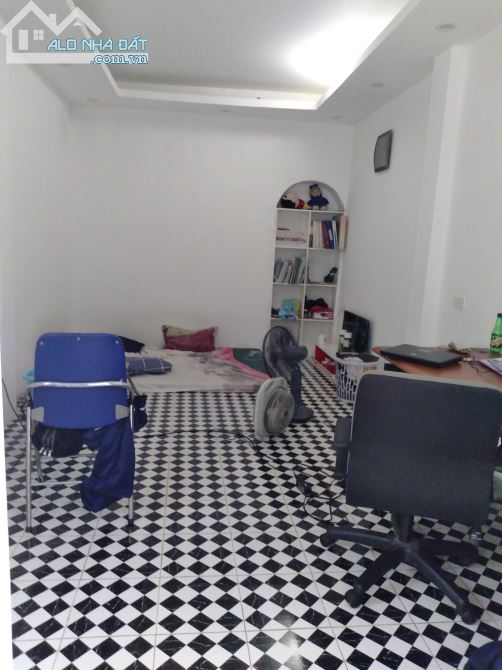 Bán nhà đẹp ngõ Văn Hương, ĐĐ,  4 tầng, 3 ngủ,  4.2 tỷ - 5