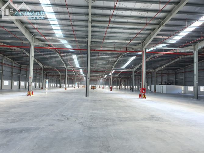 Cho thuê nhà xưởng 5000m2 kcn Vĩnh Lộc