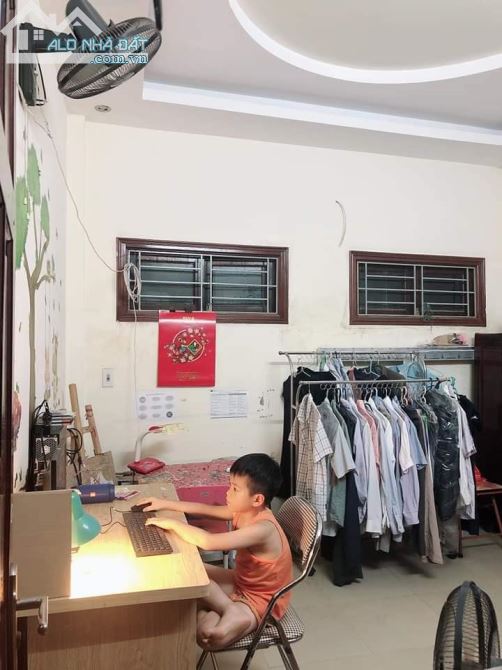 Bán nhà phân lô Bộ Công An phố Nguyễn Phúc Lai- Hoàng Cầu. 44m2 x4 tầng, giá 4,5 tỷ - 2