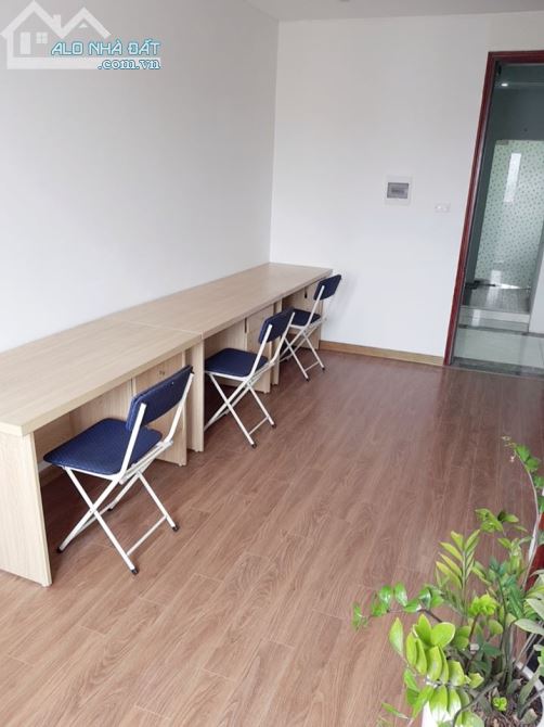 Cho Thuê Văn Phòng DT 35m2 giá 5tr Gía 5.5tr/th  Full Nội Thất Mới
