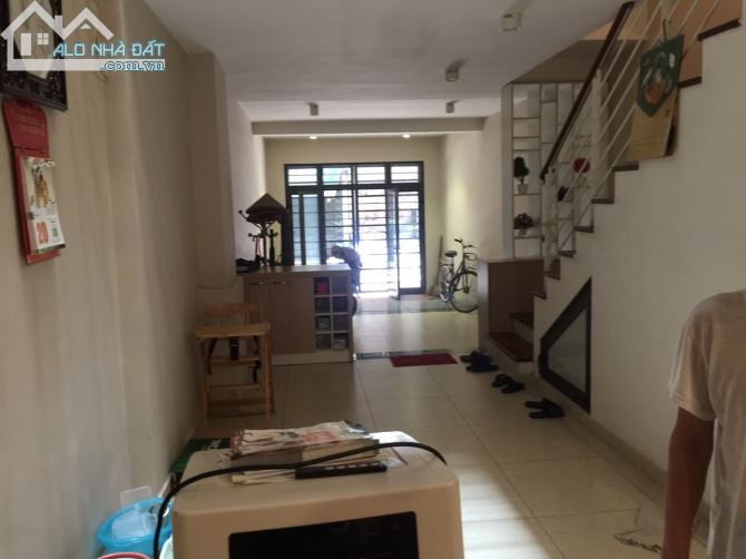 Bán Nhà  Ngõ 105 Xuân La, Trải Nhựa Rộng 6m,Khu Phân Lô Tổng Cục II, Dt 68m2, Giá 11.5 Tỷ