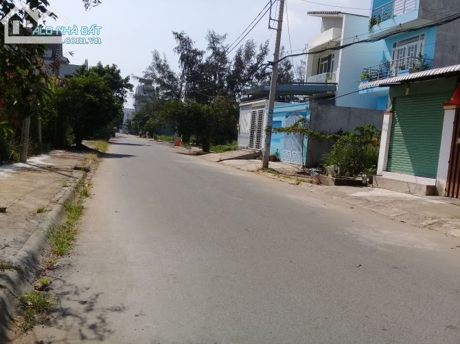 Cần bán nhanh đất thổ cư hẻm nhựa  274 Nguyễn Văn Tạo, Nhà Bè. Giá rẻ, đẹp