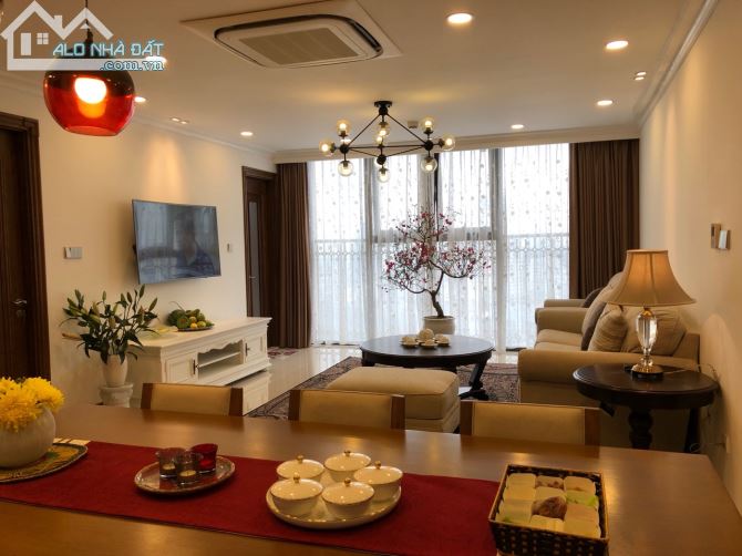 Cần bán nhanh căn hộ cao cấp Tân Hoàng Minh - 36 Hoàng Cầu, 92m2, 2PN, giá thỏa thuận - 1