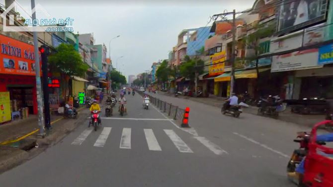 cho thuê nhà 274 hòa bình , quận tân phú , dtsd 600m2 - 2