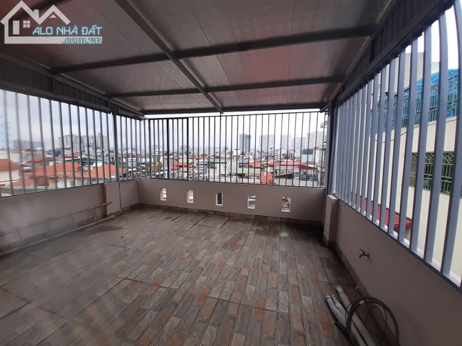 Bán nhà phố Trần Quang Diệu, Đống Đa, 72 m2, 8 tầng, Mt 5,5m, 2 mặt thoáng, view vườn hoa. - 4