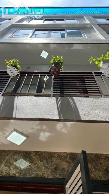Bán nhà phố Trương Định, Hoàng Mai,Dt 50m x4 tầng, giá 4.5 tỷ