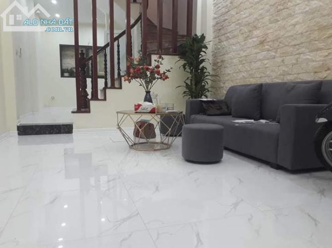 Bán nhà phố Vọng Gần Giải Phóng,ngõ thông Dt 41m x 4 tầng Giá chỉ 4 tỷ 400tr - 2