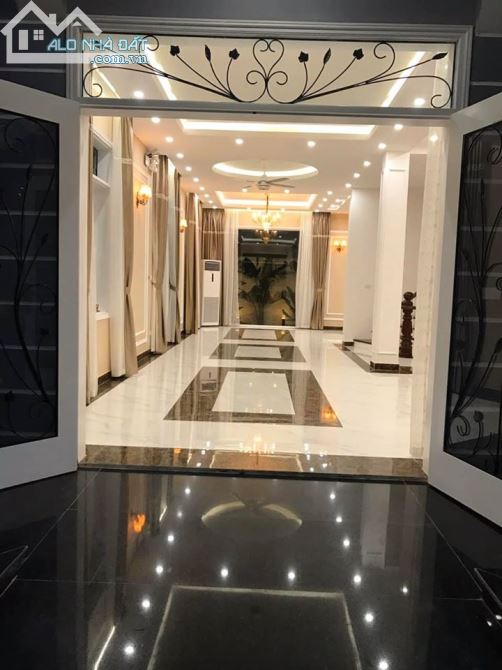 Bán biệt thự đẳng cấp Châu Âu KĐT Văn Quán, Hà Đông 220m2 MT10m, Giá 23 tỉ - 2