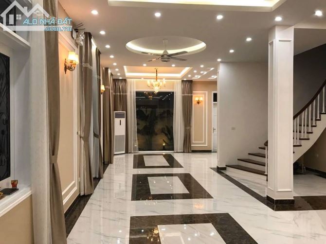 Bán biệt thự đẳng cấp Châu Âu KĐT Văn Quán, Hà Đông 220m2 MT10m, Giá 23 tỉ - 3