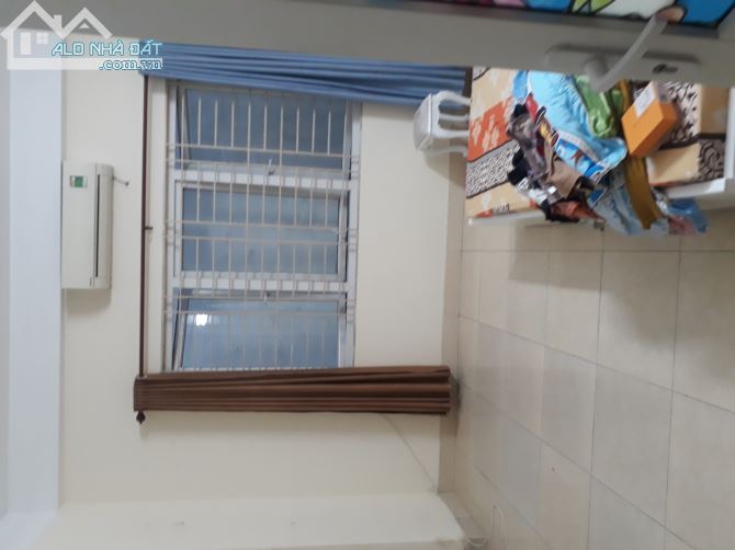 Bán nhà ở ngõ Trần Khát Chân 4 tầng , 38m2; giá 3 tỉ - 3